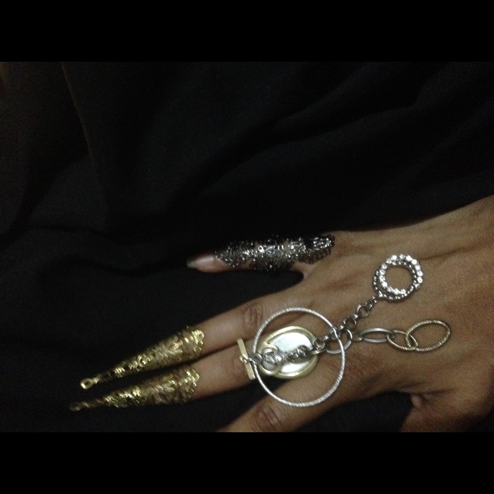 Jewelry - Picture 5 of 5